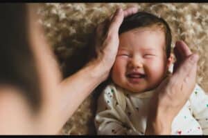 Bayi 3 Bulan Bisa Apa? Panduan Lengkap Perkembangan dan Kemampuan Bayi Usia 3 Bulan